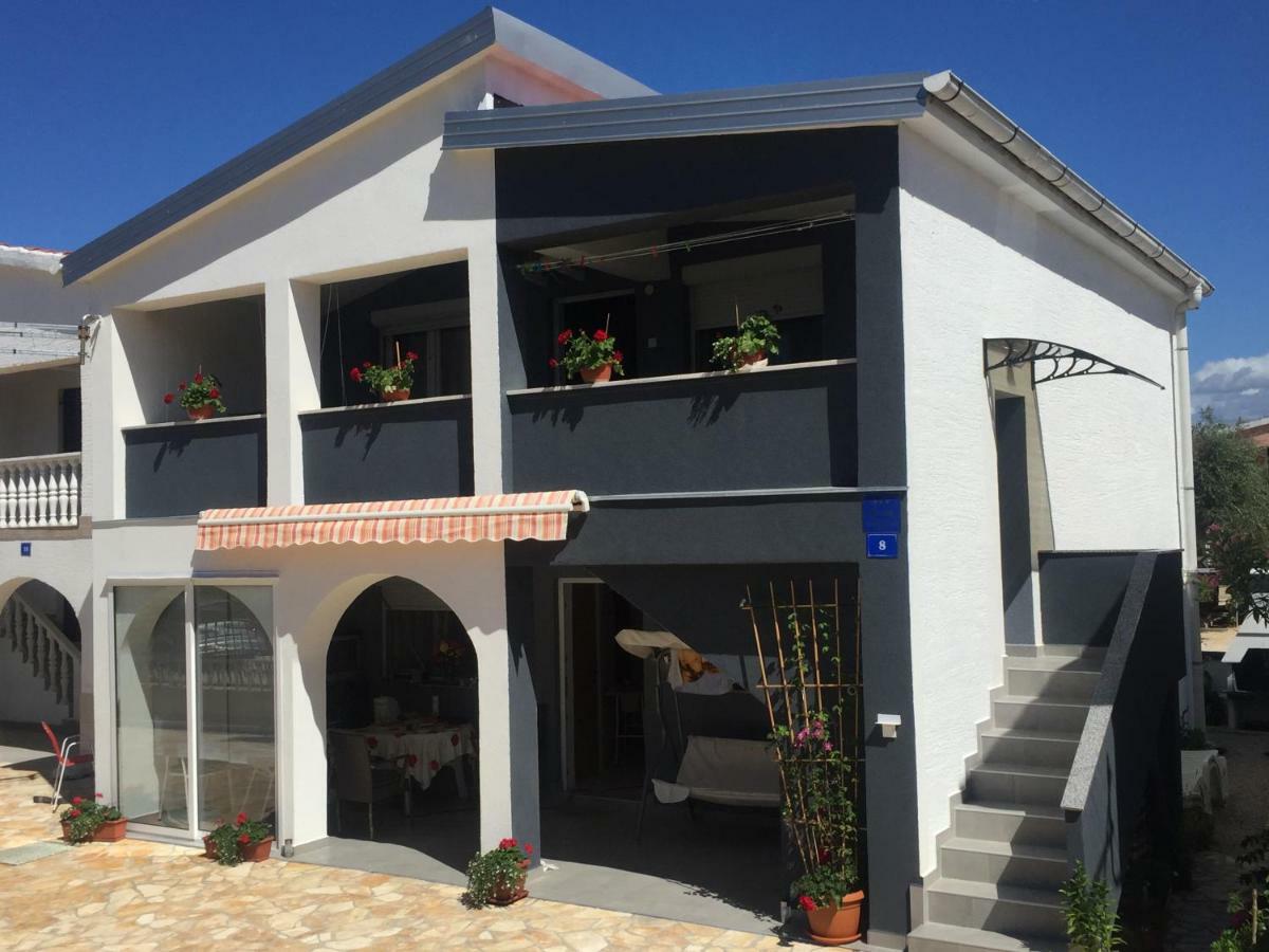 Apartment Roko Vir Exterior foto
